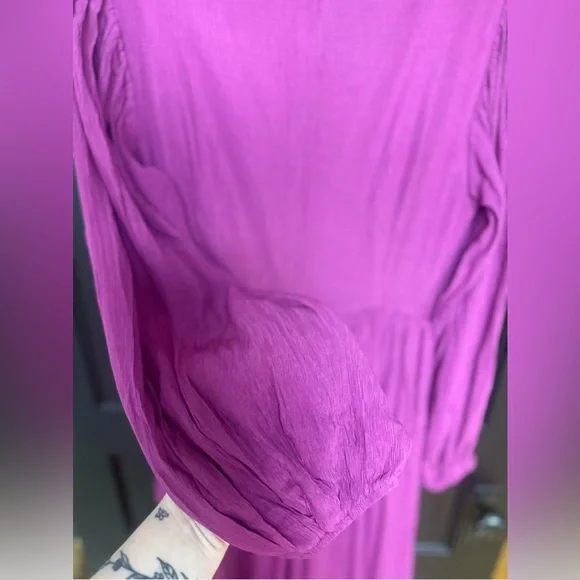 Elegant Magenta Maxi Dress - Picture 7 of 8